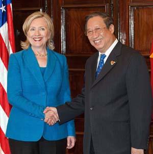 Bo Mỹ cho rằng chuyến đi của b ngoại trưởng Mỹ sang H Nội thng 7 -2010 giống như chuyến đi của ngoại trưởng Kissinger sang Bắc Kinh cuối năm 1971