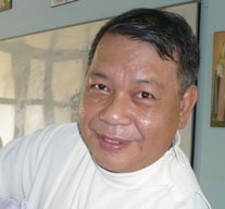 Lúc 11 giờ sáng ngày 06/6/2009, linh mục Lê Quang Uy, người soạn bức thư kêu ...
