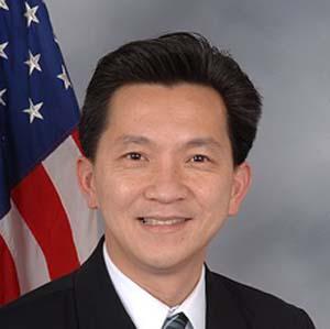 Dn biểu gốc Việt đầu tin tại Hạ viện Hoa Kỳ Cao Quang nh